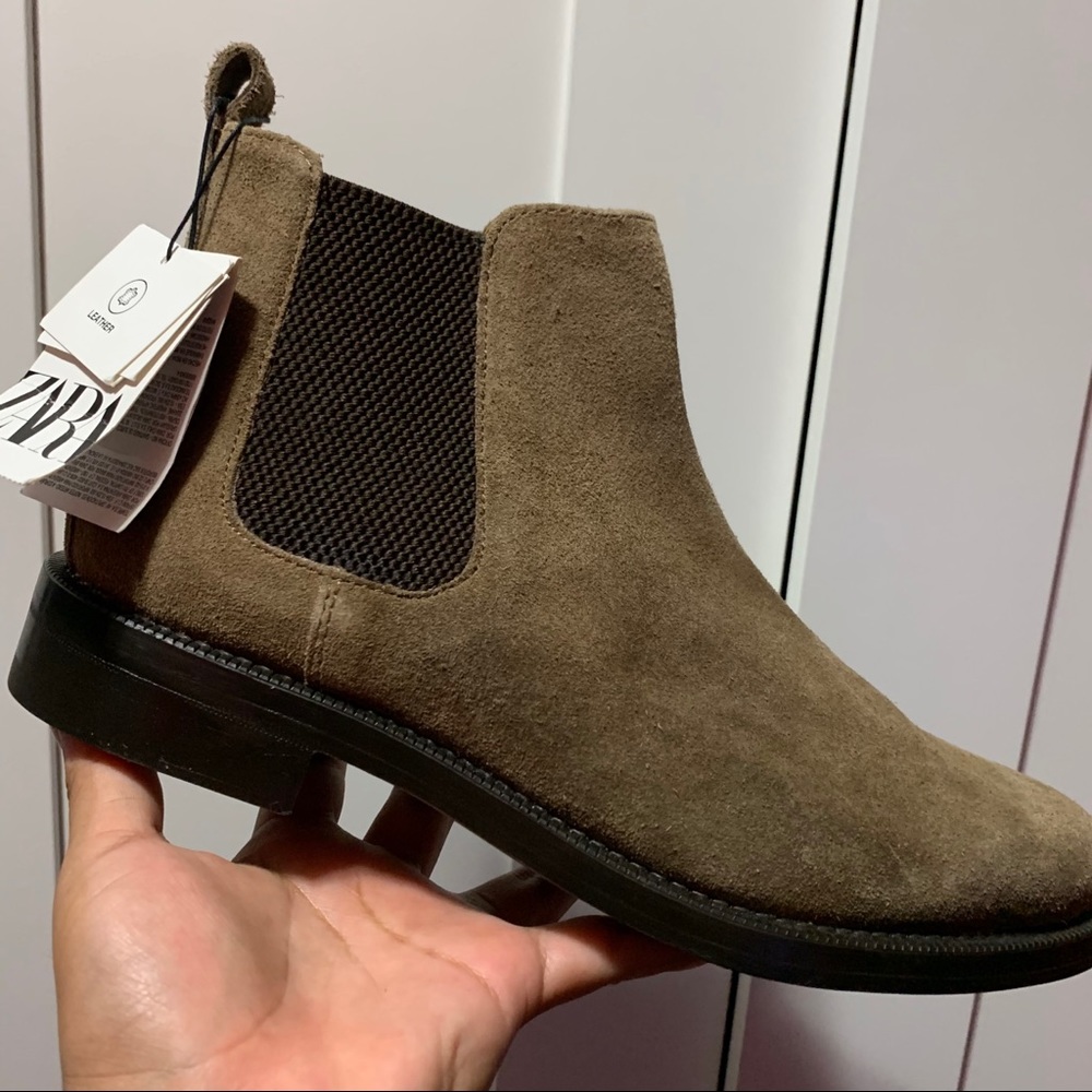 NEW ZARA men’s chelsea suede boots size 9 EU 42